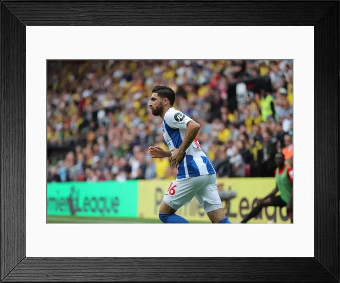 Framed Print : Premier League Showdown: Watford vs. Brighton and Hove Albion at Vicarage Road (11AUG18) Framed Print : Premier League Showdown: Watford vs. Brighton and Hove Albion at Vicarage Road (11AUG18)