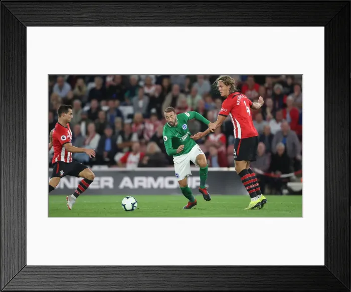 Framed Print : 17SEP18: Southampton vs. Brighton & Hove Albion - Premier League Battle at St. Mary's Framed Print : 17SEP18: Southampton vs. Brighton & Hove Albion - Premier League Battle at St. Mary's