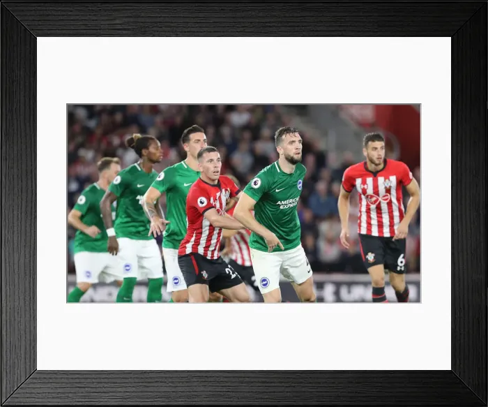 Framed Print : September Showdown: Premier League Clash between Southampton and Brighton & Hove Albion (17SEP18) Framed Print : September Showdown: Premier League Clash between Southampton and Brighton & Hove Albion (17SEP18)