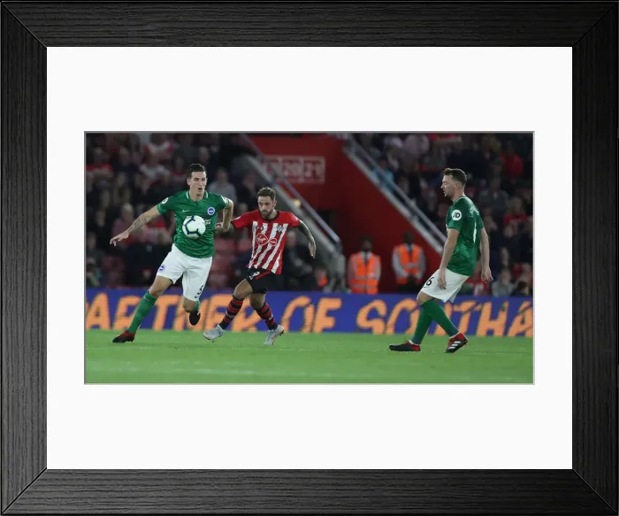 Framed Print : Premier League Showdown: Southampton vs. Brighton & Hove Albion at St. Mary's Stadium (17SEP18) Framed Print : Premier League Showdown: Southampton vs. Brighton & Hove Albion at St. Mary's Stadium (17SEP18)