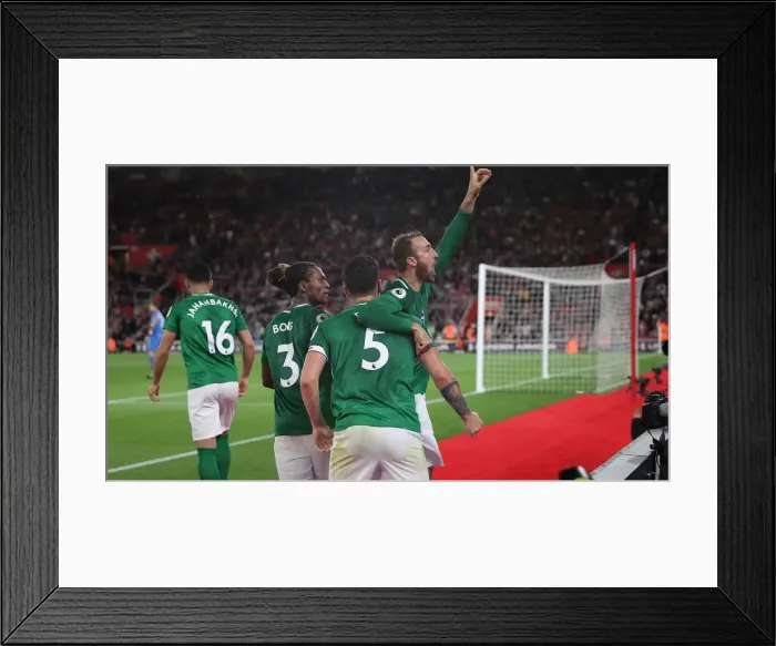 Framed Print : 17SEP18: Premier League Showdown - Southampton vs. Brighton & Hove Albion at St. Mary's Framed Print : 17SEP18: Premier League Showdown - Southampton vs. Brighton & Hove Albion at St. Mary's