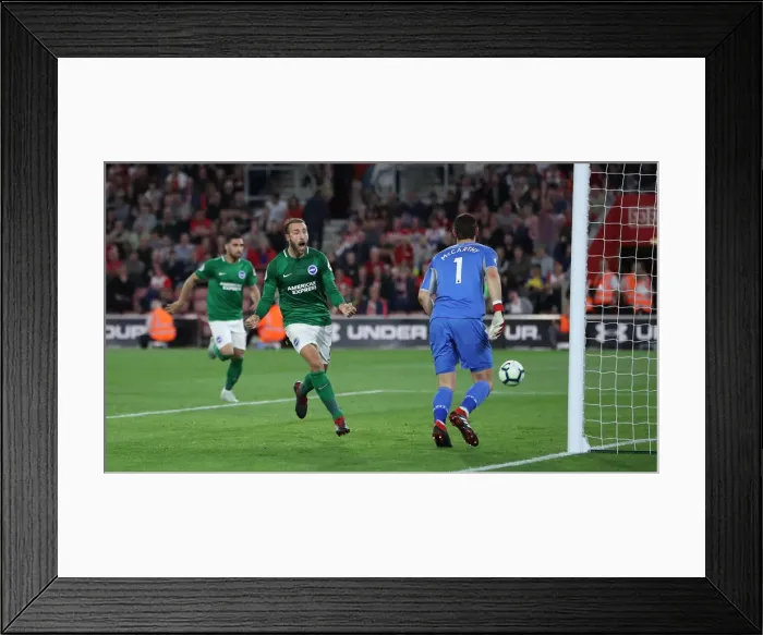 Framed Print : Premier League Showdown: Southampton vs. Brighton & Hove Albion at St. Mary's Stadium (17SEP18) Framed Print : Premier League Showdown: Southampton vs. Brighton & Hove Albion at St. Mary's Stadium (17SEP18)