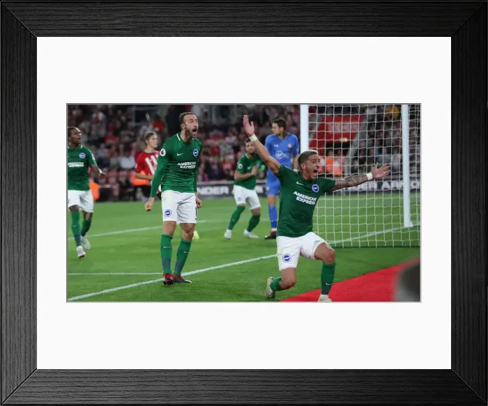 Framed Print : Premier League Showdown: Southampton vs. Brighton & Hove Albion at St. Mary's Stadium (17SEP18) Framed Print : Premier League Showdown: Southampton vs. Brighton & Hove Albion at St. Mary's Stadium (17SEP18)