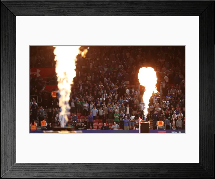 Framed Print : 17SEP18: Premier League Showdown - Southampton vs. Brighton & Hove Albion at St. Mary's Framed Print : 17SEP18: Premier League Showdown - Southampton vs. Brighton & Hove Albion at St. Mary's