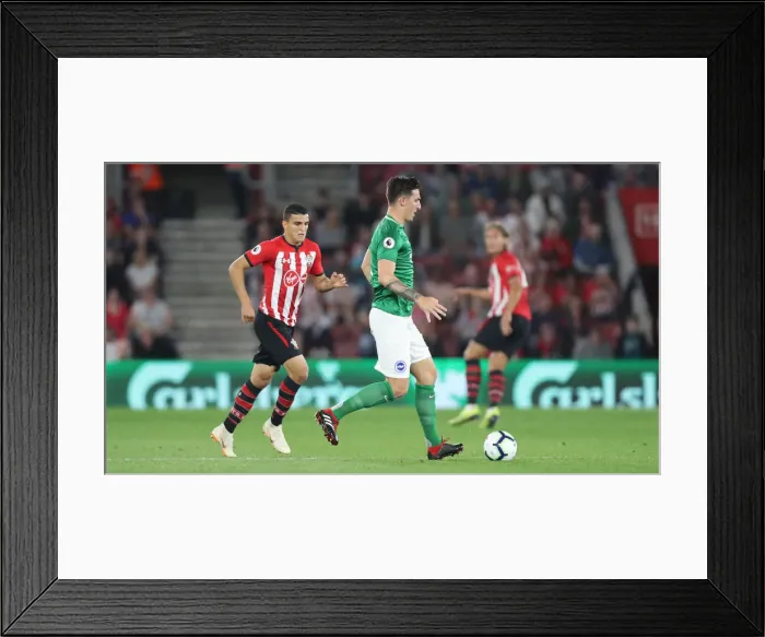 Framed Print : September Showdown: Premier League Clash between Southampton and Brighton & Hove Albion (17SEP18) Framed Print : September Showdown: Premier League Clash between Southampton and Brighton & Hove Albion (17SEP18)