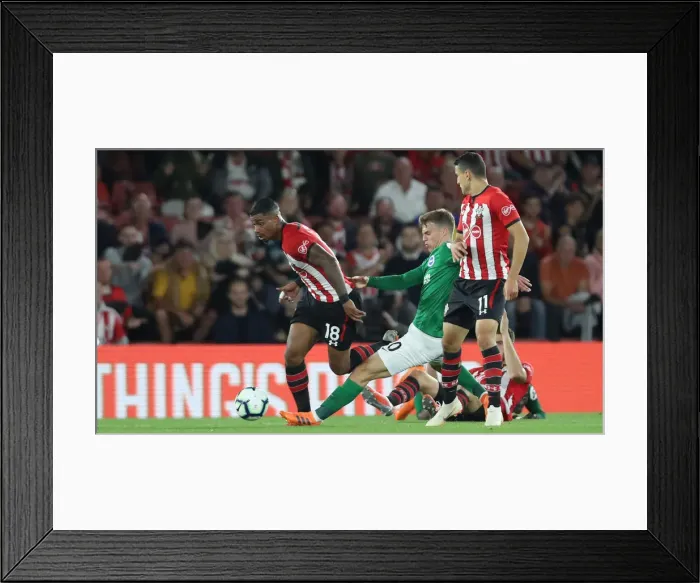 Framed Print : September Showdown: Premier League Clash between Southampton and Brighton & Hove Albion (17SEP18) Framed Print : September Showdown: Premier League Clash between Southampton and Brighton & Hove Albion (17SEP18)