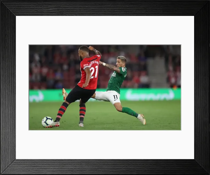 Framed Print : September Showdown: Premier League Clash between Southampton and Brighton & Hove Albion (17SEP18) Framed Print : September Showdown: Premier League Clash between Southampton and Brighton & Hove Albion (17SEP18)