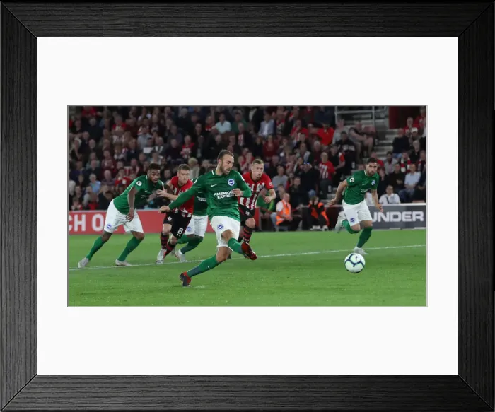 Framed Print : September Showdown: Premier League Clash between Southampton and Brighton & Hove Albion (17SEP18) Framed Print : September Showdown: Premier League Clash between Southampton and Brighton & Hove Albion (17SEP18)