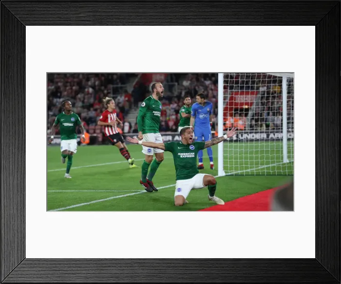 Framed Print : September Showdown: Premier League Clash between Southampton and Brighton & Hove Albion (17SEP18) Framed Print : September Showdown: Premier League Clash between Southampton and Brighton & Hove Albion (17SEP18)