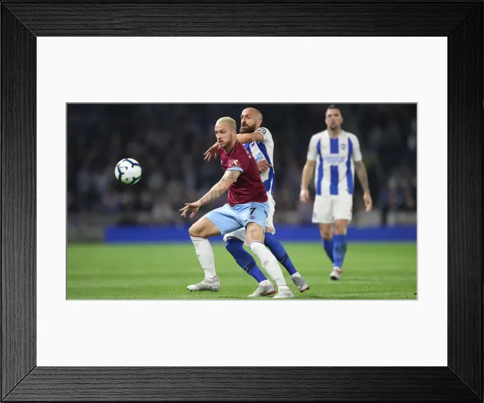 Framed Print : Brighton and Hove Albion vs. West Ham United: Premier League Showdown at American Express Community Stadium (5th October 2018) Framed Print : Brighton and Hove Albion vs. West Ham United: Premier League Showdown at American Express Community Stadium (5th October 2018)