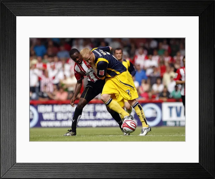 Framed Print : Whing Brentford 7250 Framed Print : Whing Brentford 7250