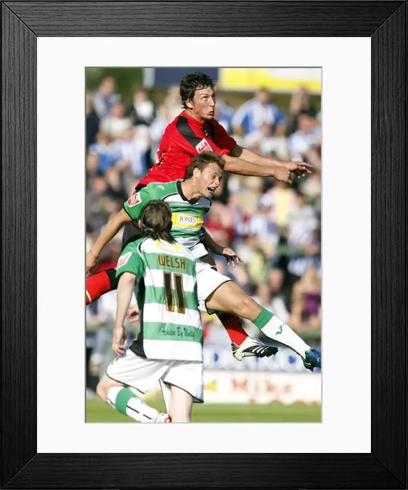 Framed Print : Brighton & Hove Albion 2009-10 Away: Yeovil Town Framed Print : Brighton & Hove Albion 2009-10 Away: Yeovil Town