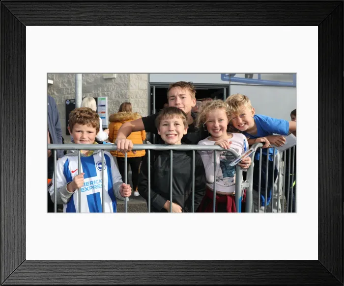 Framed Print : Brighton & Hove Albion FC: 2018 Player Signing Event - Autograph Session with the Team Framed Print : Brighton & Hove Albion FC: 2018 Player Signing Event - Autograph Session with the Team