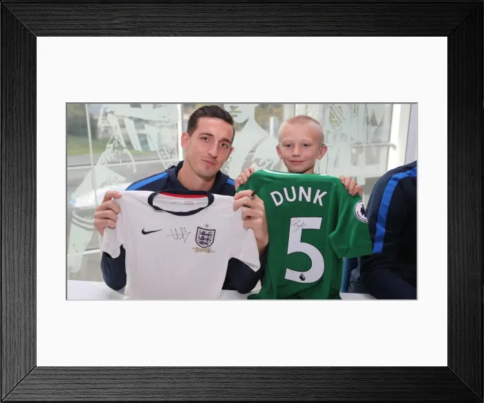 Framed Print : Brighton & Hove Albion FC: 2018 Player Signing Event - Autograph Session with the Team Framed Print : Brighton & Hove Albion FC: 2018 Player Signing Event - Autograph Session with the Team