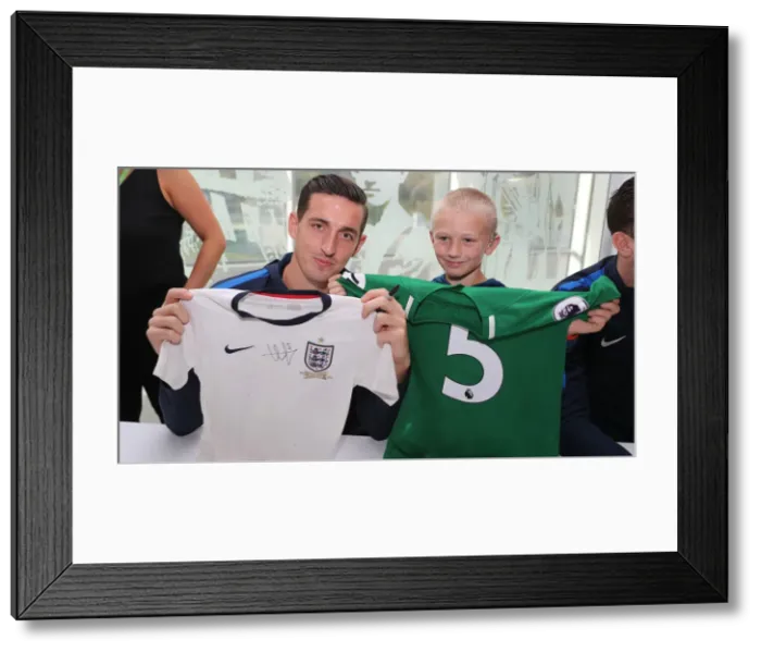 Framed Print : Brighton & Hove Albion FC: 2018 Player Signing Session - Meet and Greet with the Team Framed Print : Brighton & Hove Albion FC: 2018 Player Signing Session - Meet and Greet with the Team