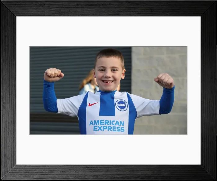 Framed Print : Brighton & Hove Albion FC: 2018 Player Signing Event - Autograph Session with the Team Framed Print : Brighton & Hove Albion FC: 2018 Player Signing Event - Autograph Session with the Team