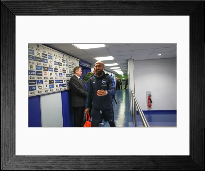 Framed Print : Premier League Showdown: Everton vs. Brighton & Hove Albion at Goodison Park (03NOV18) Framed Print : Premier League Showdown: Everton vs. Brighton & Hove Albion at Goodison Park (03NOV18)