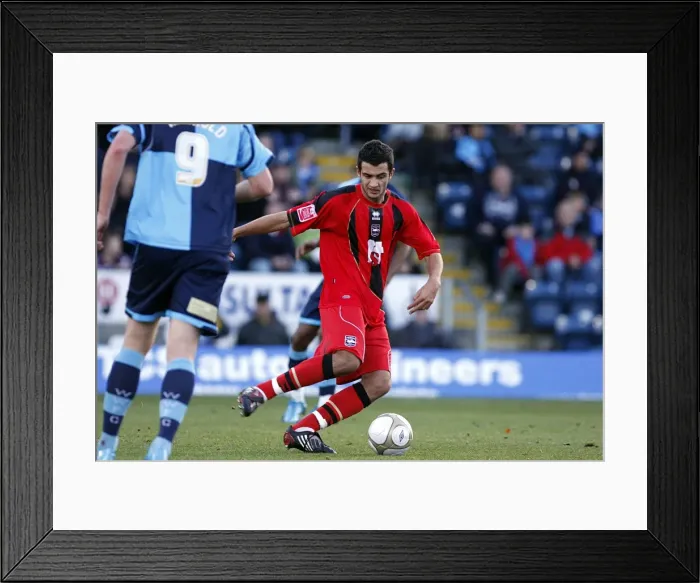 Framed Print : Brighton & Hove Albion vs Wycombe Wanderers (FA Cup, 2009-10): Away Game Framed Print : Brighton & Hove Albion vs Wycombe Wanderers (FA Cup, 2009-10): Away Game