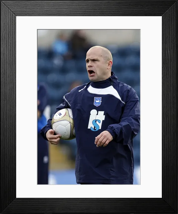Framed Print : Brighton & Hove Albion vs Wycombe Wanderers (FA Cup, 2009-10): Away Game Framed Print : Brighton & Hove Albion vs Wycombe Wanderers (FA Cup, 2009-10): Away Game