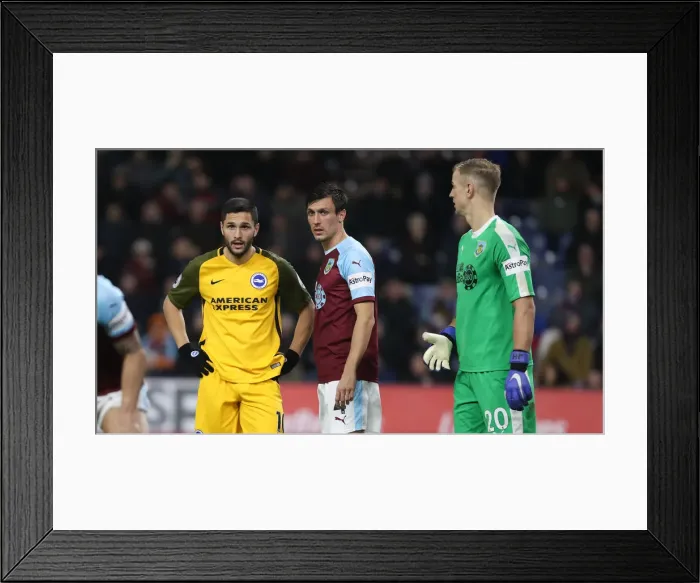 Framed Print : Decisive Moments: Burnley vs. Brighton & Hove Albion at Turf Moor (08DEC18) Framed Print : Decisive Moments: Burnley vs. Brighton & Hove Albion at Turf Moor (08DEC18)