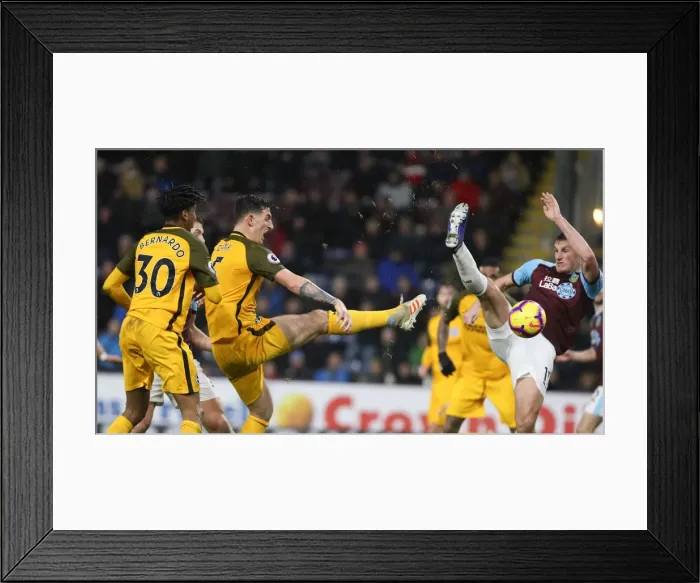 Framed Print : Decisive Moments: Burnley vs. Brighton & Hove Albion at Turf Moor (08DEC18)