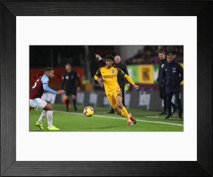 Framed Print : Decisive Moments: Burnley vs. Brighton & Hove Albion at Turf Moor (08DEC18) Framed Print : Decisive Moments: Burnley vs. Brighton & Hove Albion at Turf Moor (08DEC18)
