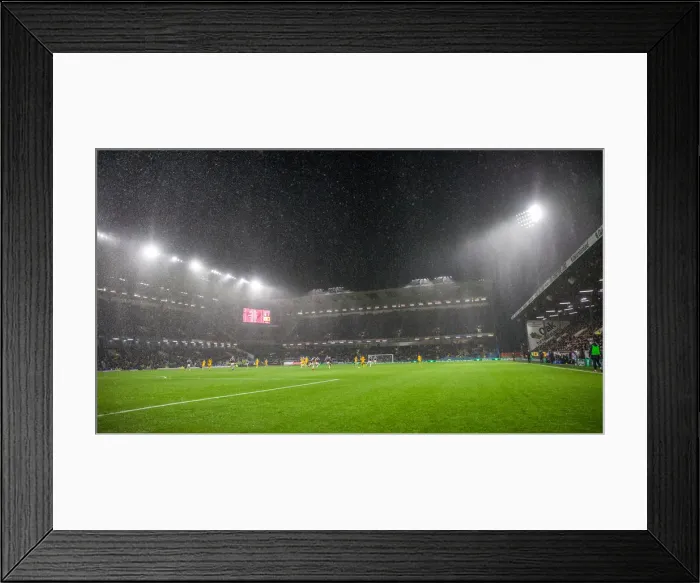 Framed Print : Decisive Moments: Burnley vs. Brighton & Hove Albion at Turf Moor (08DEC18)