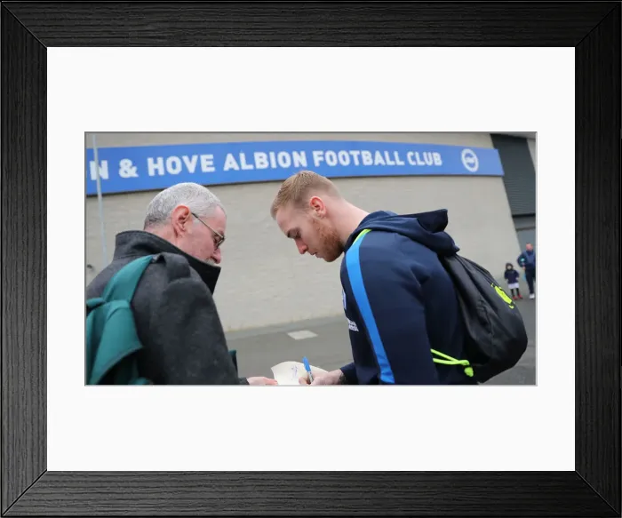 Framed Print : Brighton and Hove Albion vs. Everton: Premier League Battle at American Express Community Stadium (29DEC18) Framed Print : Brighton and Hove Albion vs. Everton: Premier League Battle at American Express Community Stadium (29DEC18)