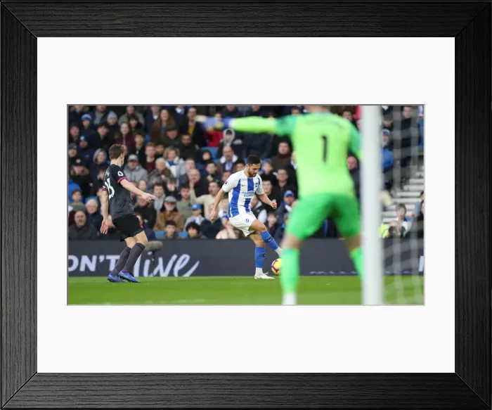 Framed Print : Brighton and Hove Albion vs. Everton: Premier League Battle at American Express Community Stadium (29DEC18)