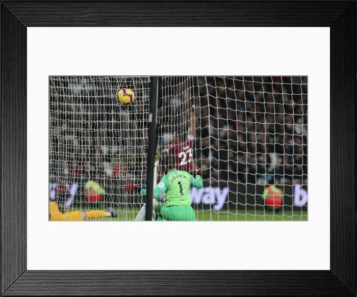 Framed Print : 2 January 2019: West Ham United vs. Brighton and Hove Albion - Premier League Clash at The London Stadium Framed Print : 2 January 2019: West Ham United vs. Brighton and Hove Albion - Premier League Clash at The London Stadium