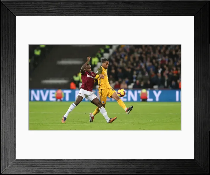 Framed Print : Premier League Showdown: Brighton and Hove Albion vs. West Ham United at The London Stadium (02JAN19) Framed Print : Premier League Showdown: Brighton and Hove Albion vs. West Ham United at The London Stadium (02JAN19)