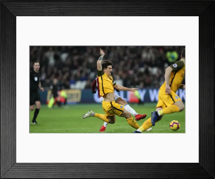 Framed Print : Premier League Showdown: Brighton and Hove Albion vs. West Ham United at The London Stadium (02JAN19) Framed Print : Premier League Showdown: Brighton and Hove Albion vs. West Ham United at The London Stadium (02JAN19)