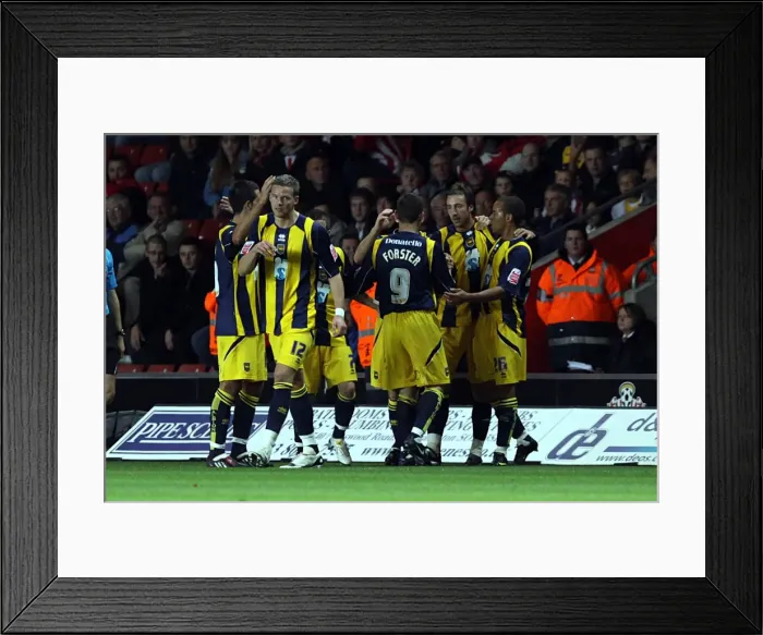 Framed Print : Brighton & Hove Albion Away at Southampton: 2009-10 Season Framed Print : Brighton & Hove Albion Away at Southampton: 2009-10 Season