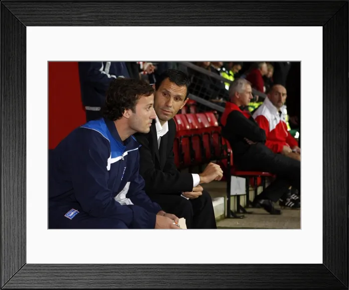 Framed Print : Brighton & Hove Albion Away at Southampton: 2009-10 Season Framed Print : Brighton & Hove Albion Away at Southampton: 2009-10 Season