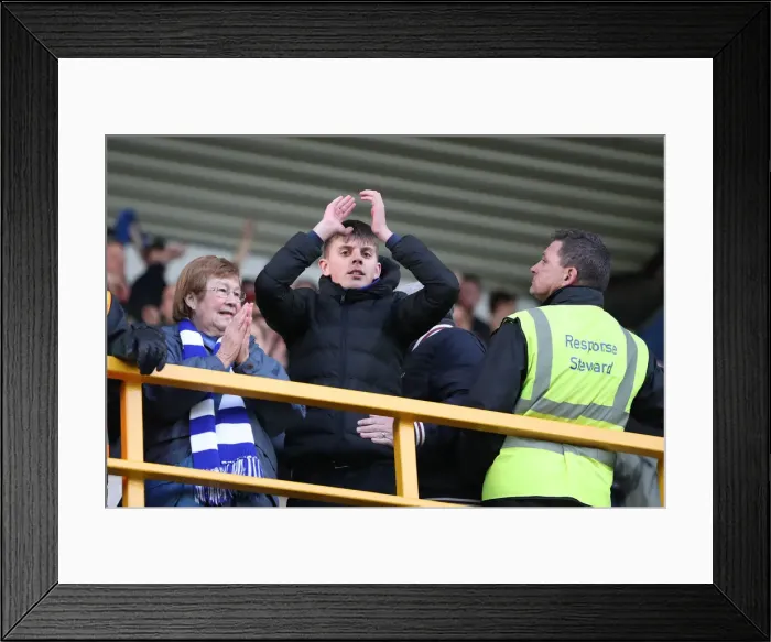 Framed Print : Brighton and Hove Albion vs. Millwall: FA Cup Quarterfinal Battle at The Den (17MAR19)