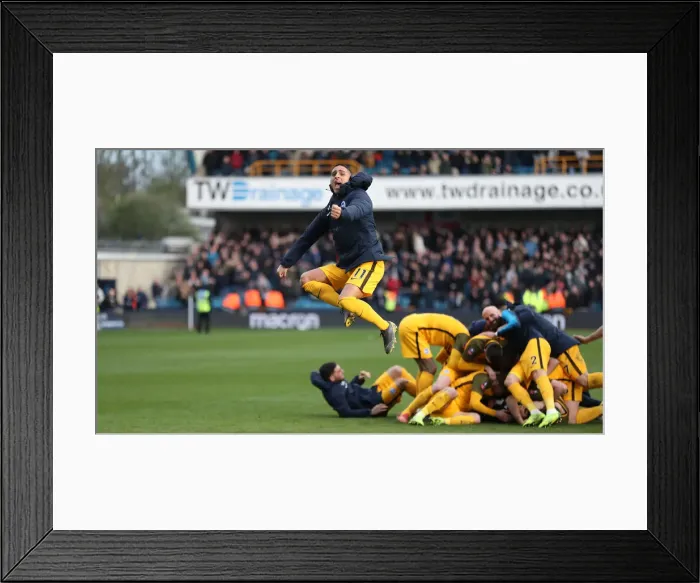 Framed Print : Brighton and Hove Albion vs. Millwall: FA Cup Quarterfinal Battle at The Den (17 March 2019)