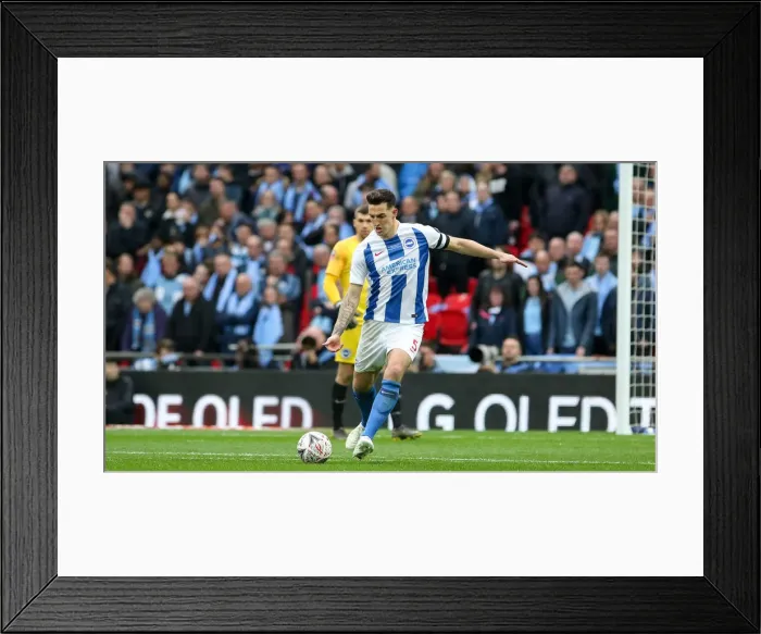 Framed Print : Manchester City vs. Brighton and Hove Albion: FA Cup Semi-Final Battle at Wembley Stadium (06APR19) Framed Print : Manchester City vs. Brighton and Hove Albion: FA Cup Semi-Final Battle at Wembley Stadium (06APR19)