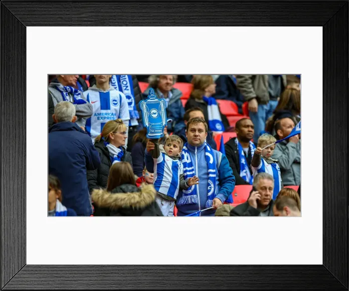 Framed Print : Manchester City vs. Brighton & Hove Albion: FA Cup Semi-Final Battle at Wembley Stadium (06.04.19) Framed Print : Manchester City vs. Brighton & Hove Albion: FA Cup Semi-Final Battle at Wembley Stadium (06.04.19)