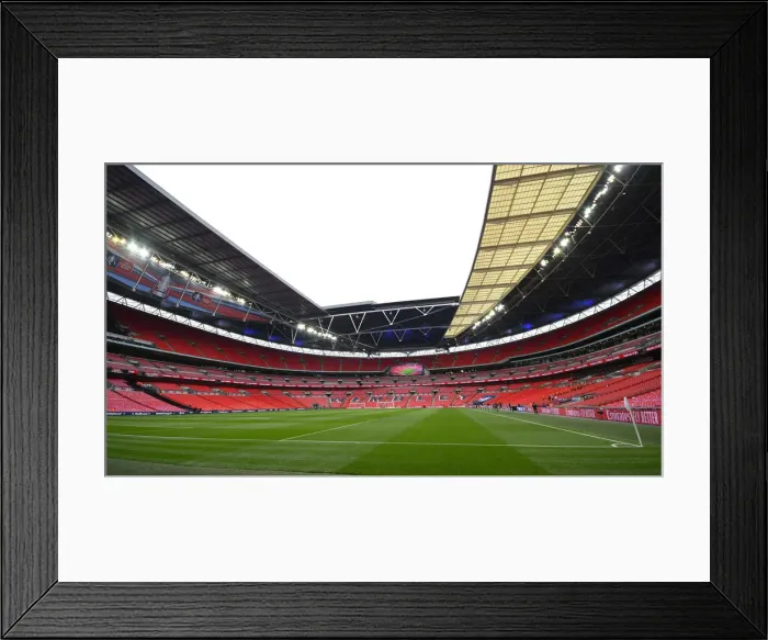 Framed Print : Emirates FA Cup Semi-Final: Manchester City vs. Brighton & Hove Albion Showdown at Wembley Stadium (06.04.19)