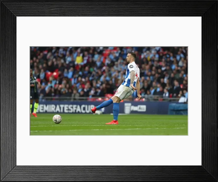 Framed Print : Emirates FA Cup Semi-Final: Manchester City vs. Brighton & Hove Albion Showdown at Wembley Stadium (06.04.19) Framed Print : Emirates FA Cup Semi-Final: Manchester City vs. Brighton & Hove Albion Showdown at Wembley Stadium (06.04.19)