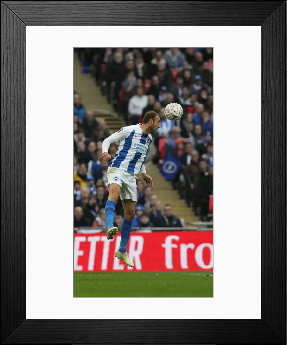 Framed Print : Manchester City vs. Brighton & Hove Albion: FA Cup Semi-Final Battle at Wembley Stadium (06.04.19) Framed Print : Manchester City vs. Brighton & Hove Albion: FA Cup Semi-Final Battle at Wembley Stadium (06.04.19)