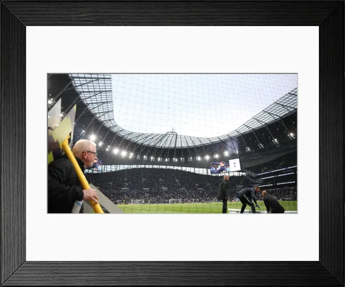 Framed Print : Premier League Showdown: Tottenham Hotspur vs. Brighton and Hove Albion (23APR19)