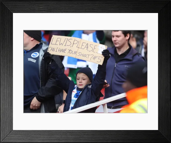 Framed Print : Intense Premier League Showdown: Arsenal vs. Brighton & Hove Albion (05MAY19)