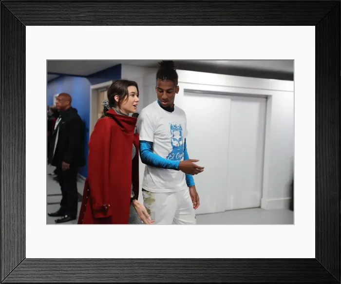 Framed Print : Brighton and Hove Albion: Premier League Survival Celebration - Players Lap of Appreciation (May 2019) Framed Print : Brighton and Hove Albion: Premier League Survival Celebration - Players Lap of Appreciation (May 2019)