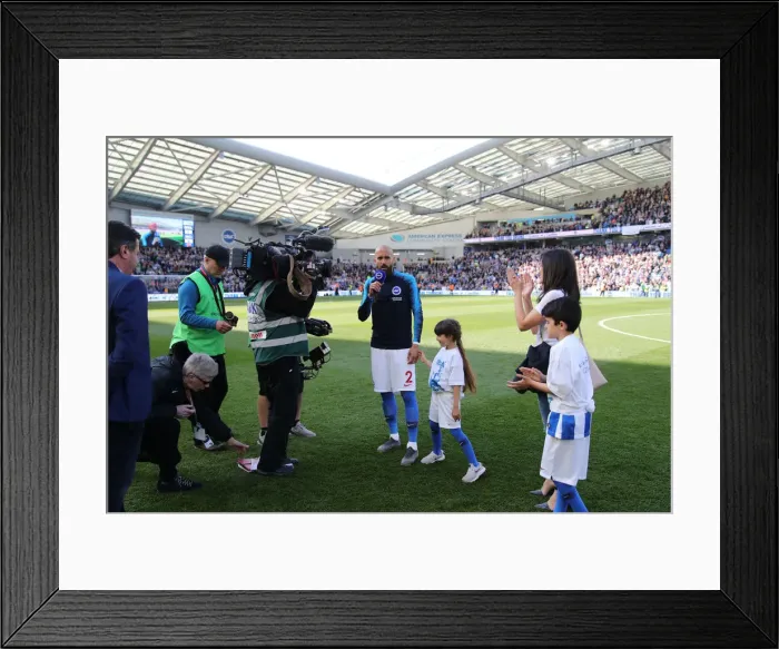 Framed Print : Brighton and Hove Albion's Premier League Victory Lap: Manchester City, 12 May 2019 Framed Print : Brighton and Hove Albion's Premier League Victory Lap: Manchester City, 12 May 2019