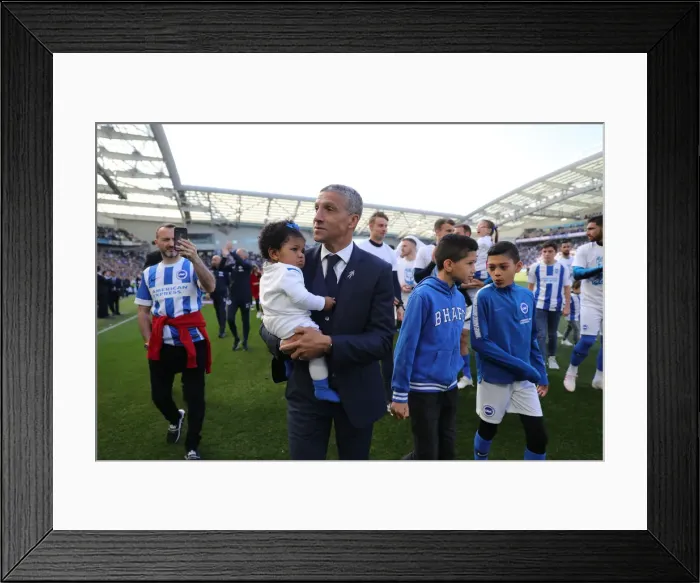 Framed Print : Brighton and Hove Albion: Premier League Survival Celebration - Players Lap of Appreciation (May 2019) Framed Print : Brighton and Hove Albion: Premier League Survival Celebration - Players Lap of Appreciation (May 2019)