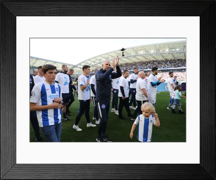 Framed Print : Brighton and Hove Albion: Premier League Survival Celebration - Players Lap of Appreciation (May 2019) Framed Print : Brighton and Hove Albion: Premier League Survival Celebration - Players Lap of Appreciation (May 2019)