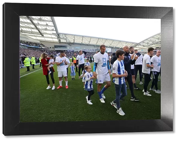 Brighton and Hove Albion: Premier League Survival Celebration - Players Lap of Appreciation (12 May 2019)