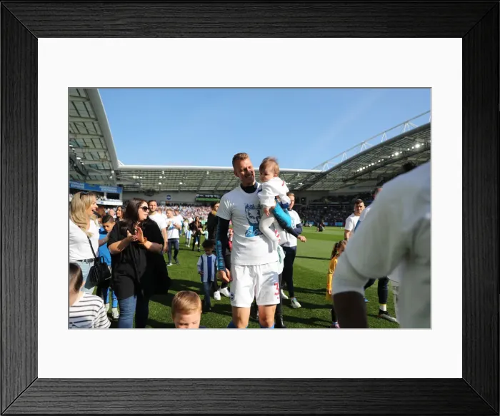 Framed Print : Brighton & Hove Albion: Premier League Survival Celebrated with Emotional Lap of Appreciation (12 May 2019) Framed Print : Brighton & Hove Albion: Premier League Survival Celebrated with Emotional Lap of Appreciation (12 May 2019)
