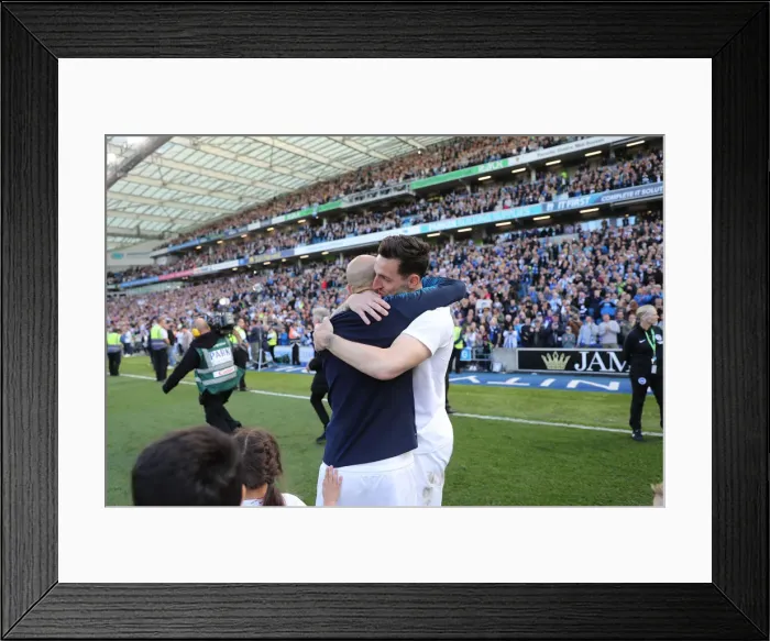 Framed Print : Brighton and Hove Albion: Premier League Survival Celebration - Players Lap of Appreciation (May 2019)